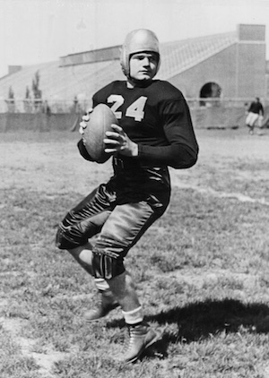 Nile Kinnick photo with football